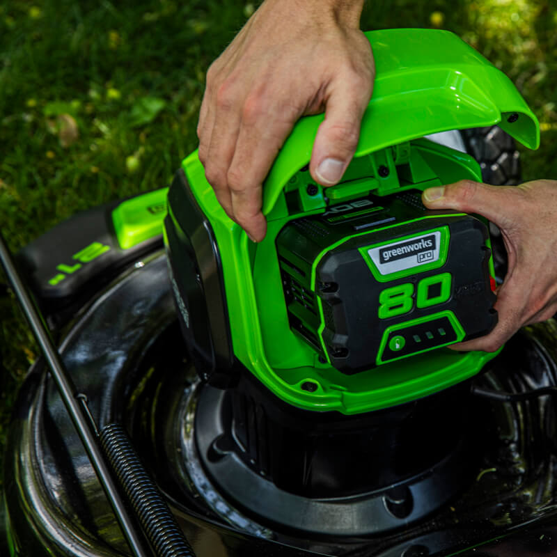 Ensemble 80 V de tondeuse autotractée 21 pouces et coupe-herbe 16 pouces, batterie 4,0 Ah et 2,0 Ah et chargeur inclus