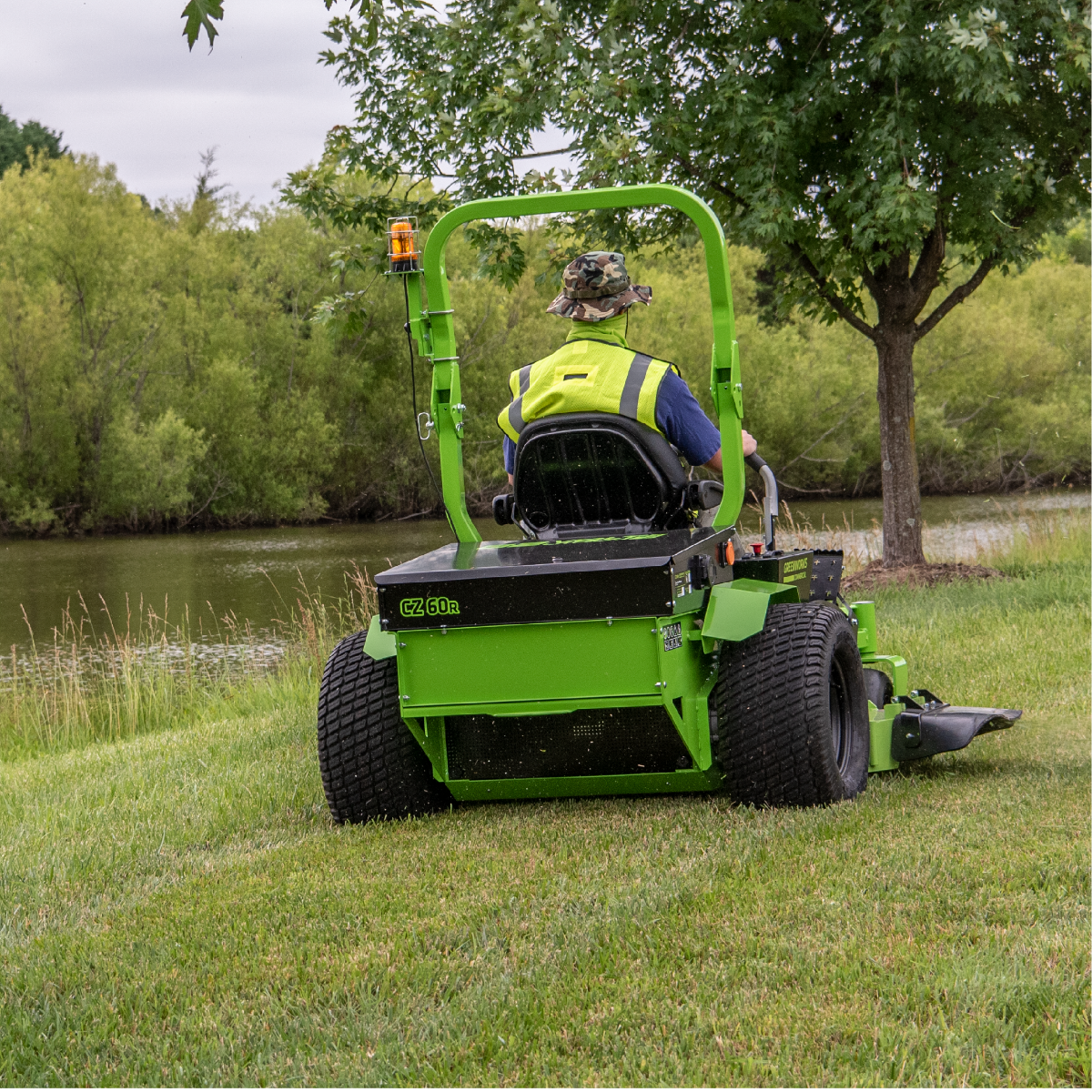 82V 60" 16kWh Commercial Ride-On Zero-Turn Mower
