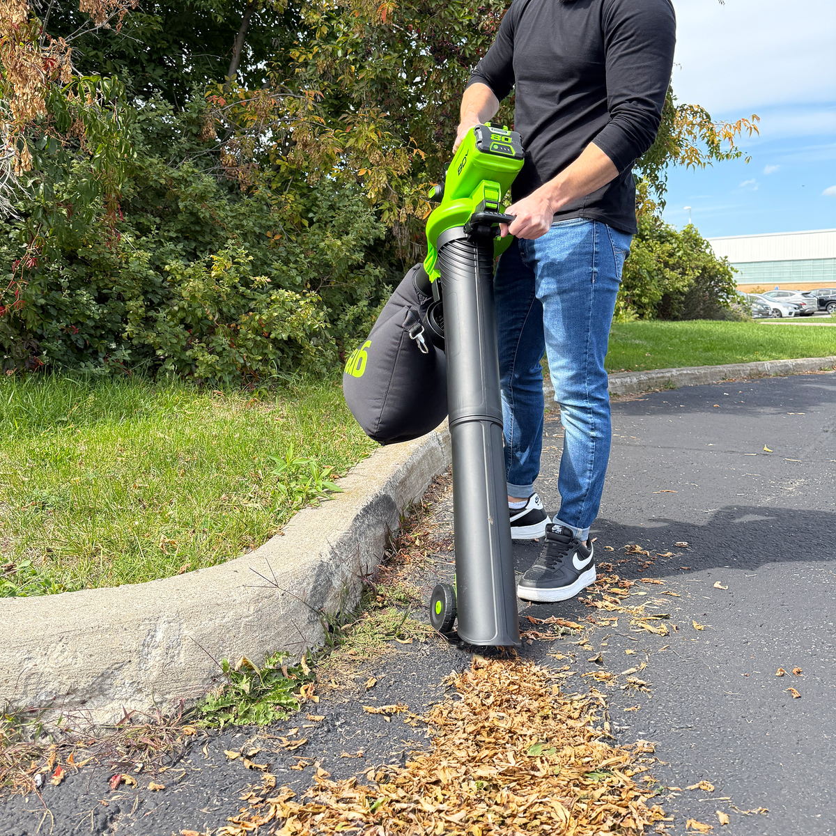 Souffleur-aspirateur 3-en-1 Greenworks 80 V – 520 CFM (pi³/min), 240 MPH (Outil seulement)